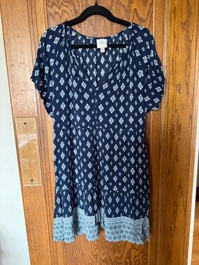 Knox Rose Navy and White Printed V-Neck Mini Dress